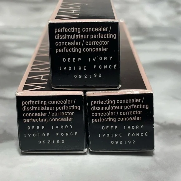 MARY Kay Perfecting Concealer In Deep Ivory - Picture 2 of 2